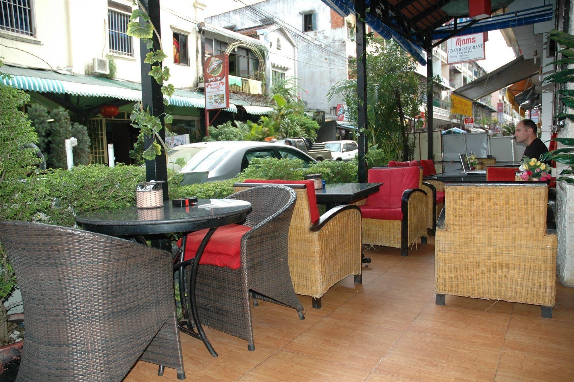 פנום פן Angkor Mithona Guesthouse מראה חיצוני תמונה