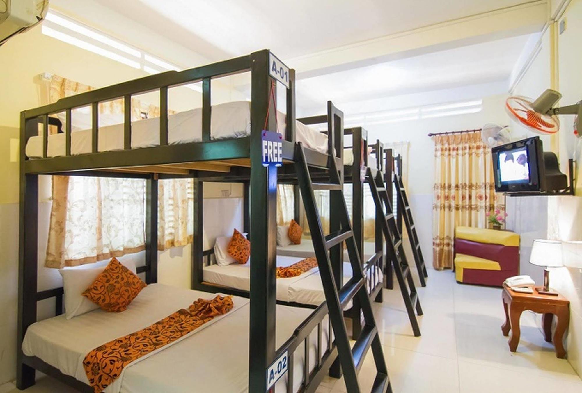 פנום פן Angkor Mithona Guesthouse מראה חיצוני תמונה