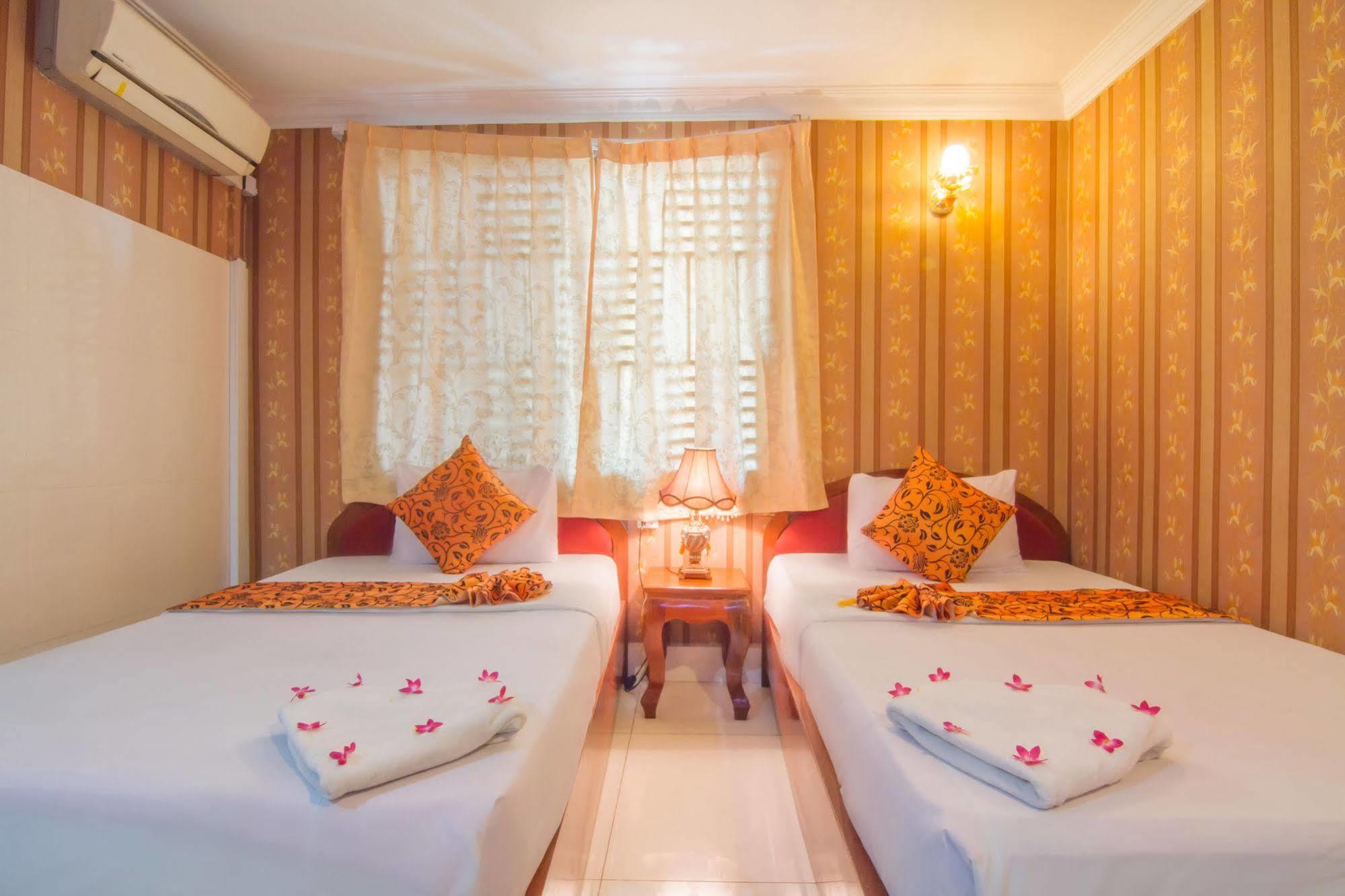 פנום פן Angkor Mithona Guesthouse מראה חיצוני תמונה